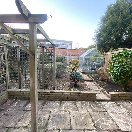 Serene 4Br In Harborne Close To Qe Hospital, Harborne Centre Birmingham Exterior photo