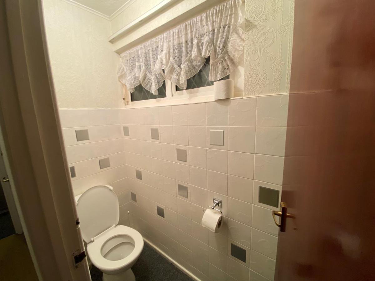 Serene 4Br In Harborne Close To Qe Hospital, Harborne Centre Birmingham Exterior photo